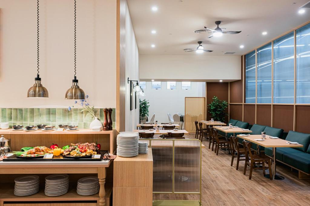 푸라마 리버프런트 호텔 상세 정보