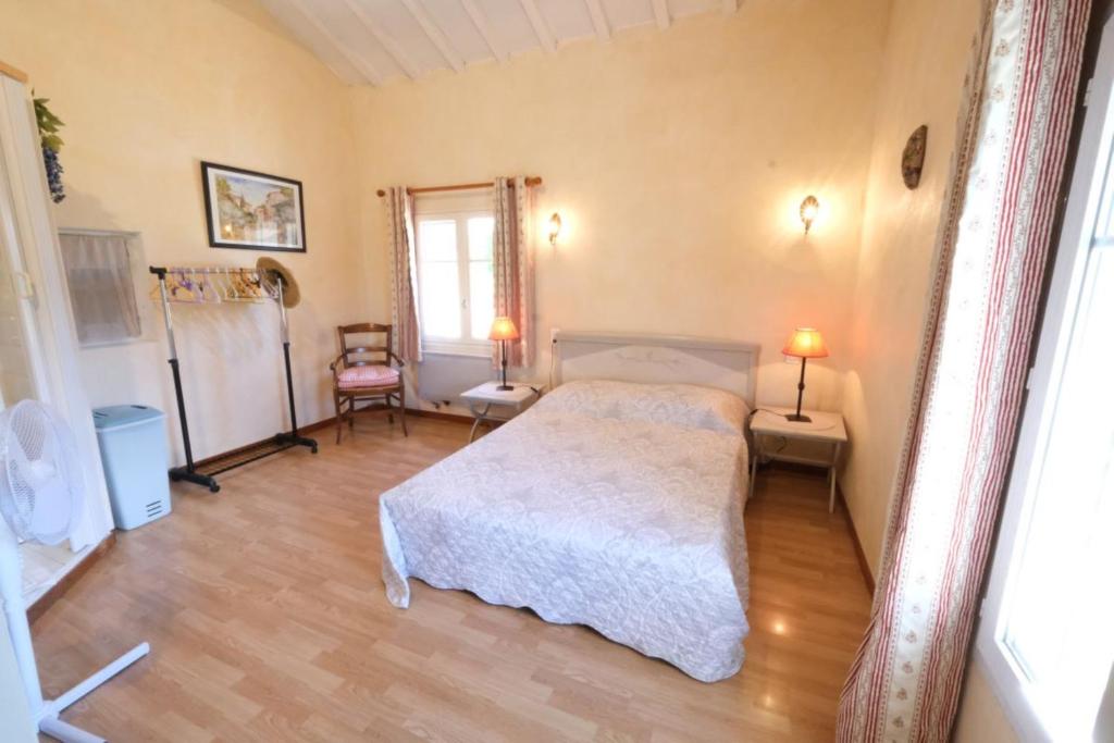 mas attached to another building with private pool 4 people in carpentras, at the foot of the ventoux in provence. - 5