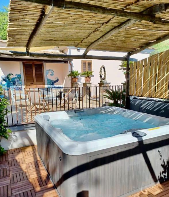 Domus Ars Home & Spa, Massa Lubrense