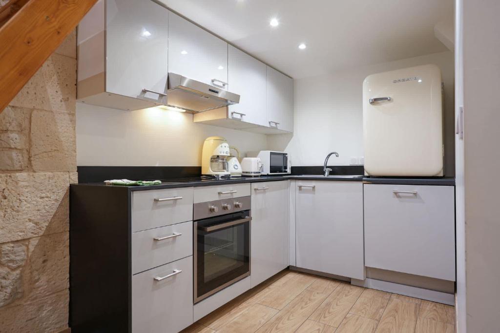 Loft 2 BR Marais, Notre Dame AC by LCC Agency - 4
