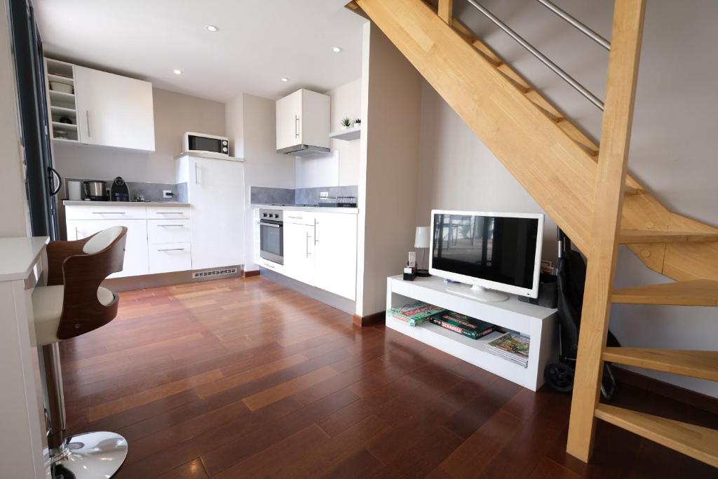 pleasant apartment in the center of saint rémy de provence in the alpilles - 2 people - 2