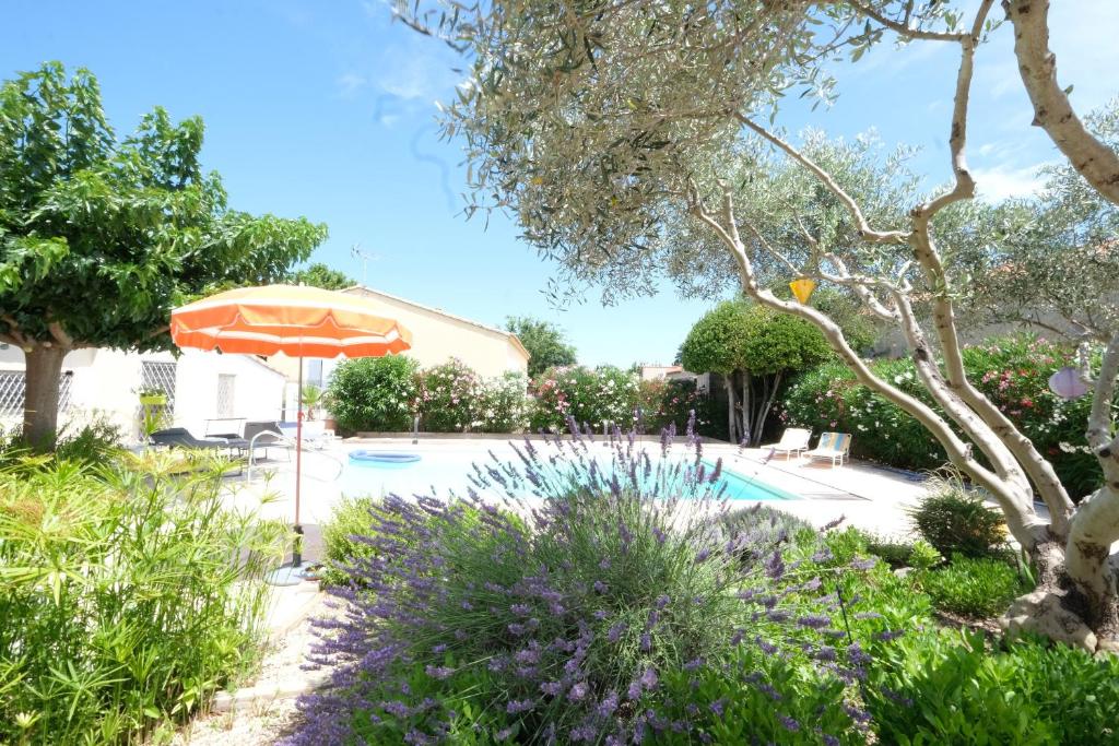 pleasant holiday rental with swimming pool, in moulès, near arles, between the camargue and the alpilles – 6 people - 2