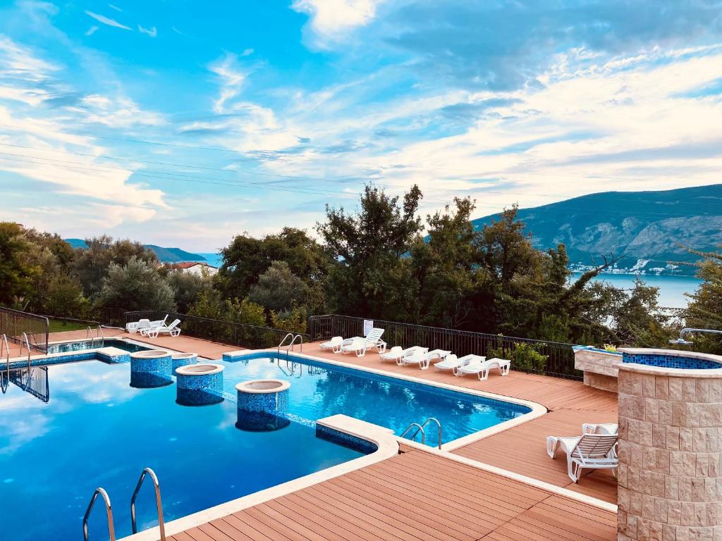 Adria Montenegro Seaview - 1