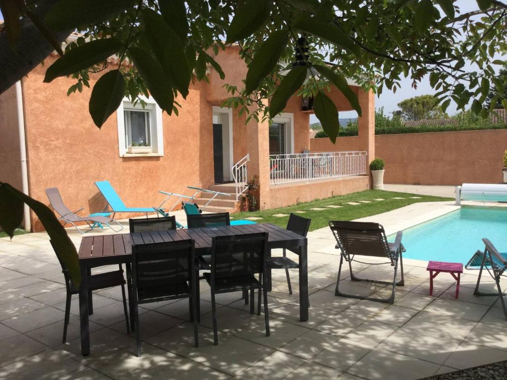Beautiful provencal vacation rental in L'Isle sur la Sorgue - 1