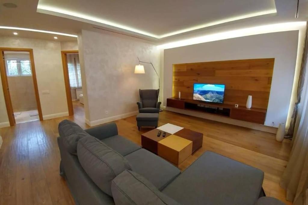 Belgrade Center Apartment Lux 2 - 4