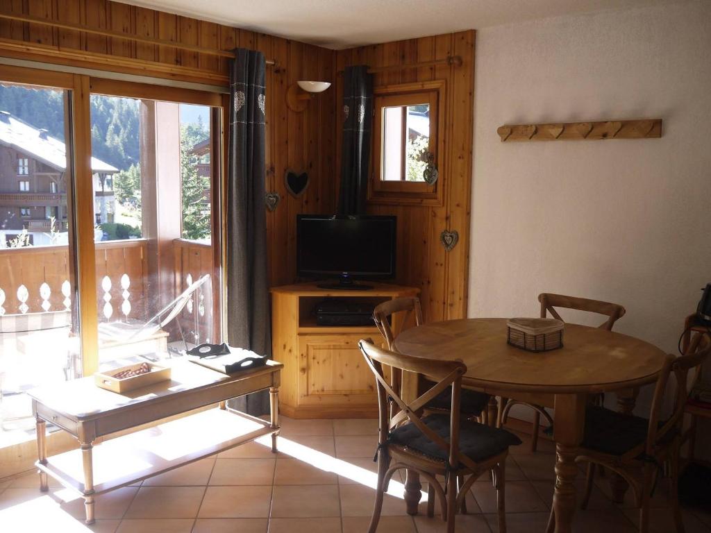 Appartement accueillant à Méribel avec balcon et garage - FR-1-355-219 - 3