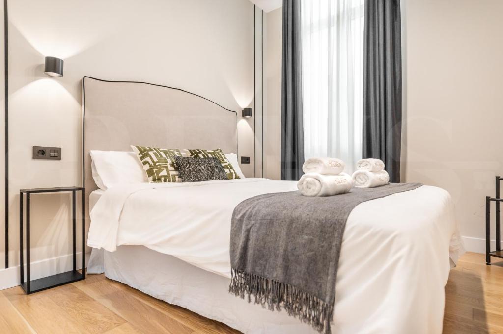 Central apartment with Picasso vibes by REMS - 3
