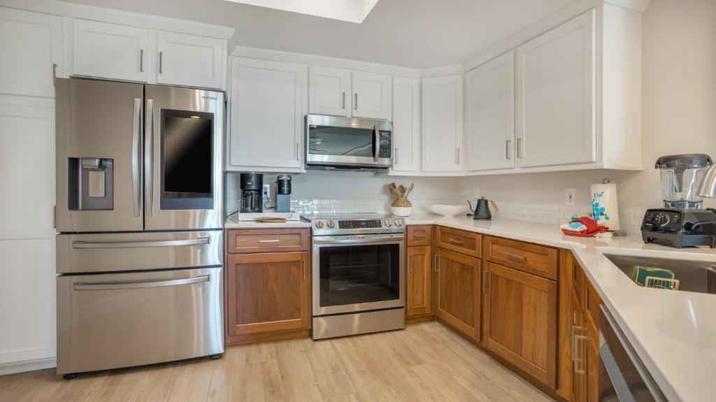 Beach Oasis, Oceanfront, Complex Pool, HP5102, Hilton Head Island