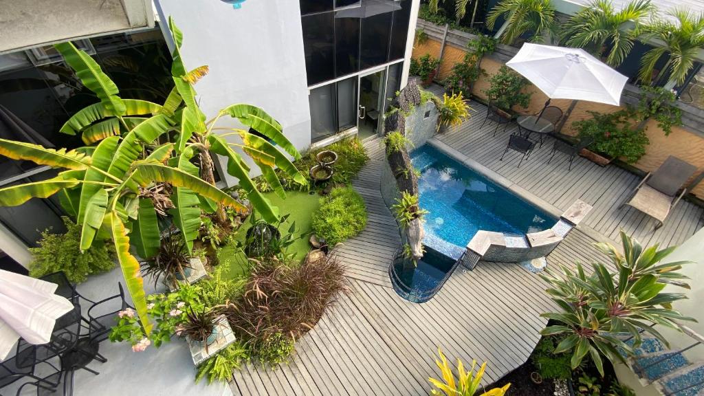 Garden, Trinidad Gingerbread House in Port Of Spain