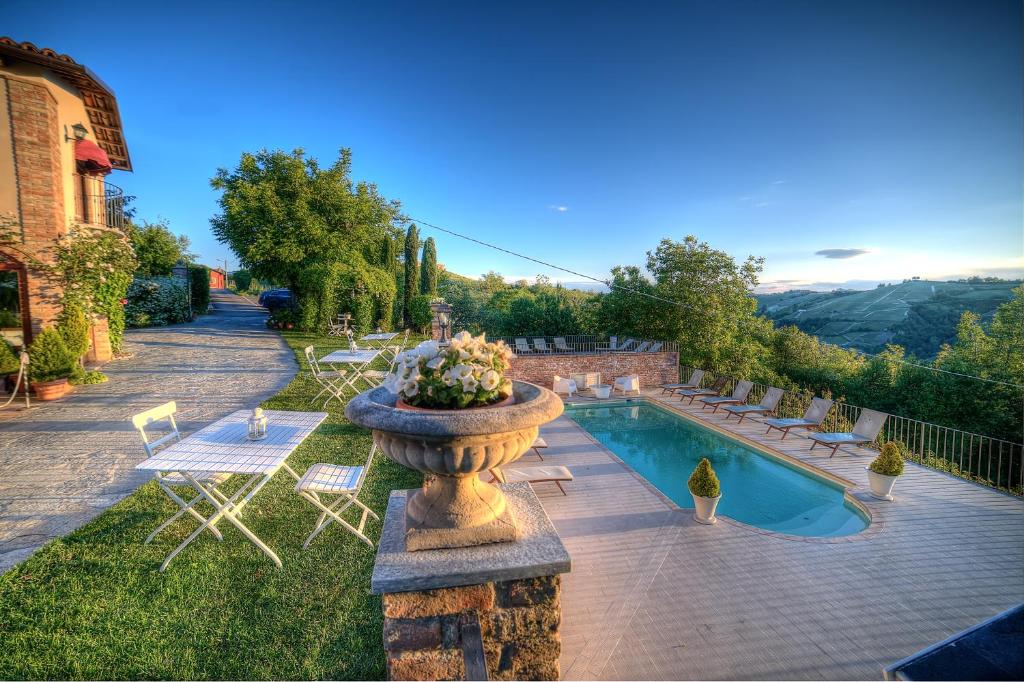 Locanda San Giorgio — Hotel in Neviglie