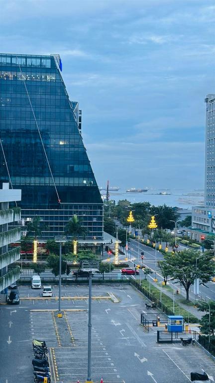 Homey Staycation at MOA Complex, Manila