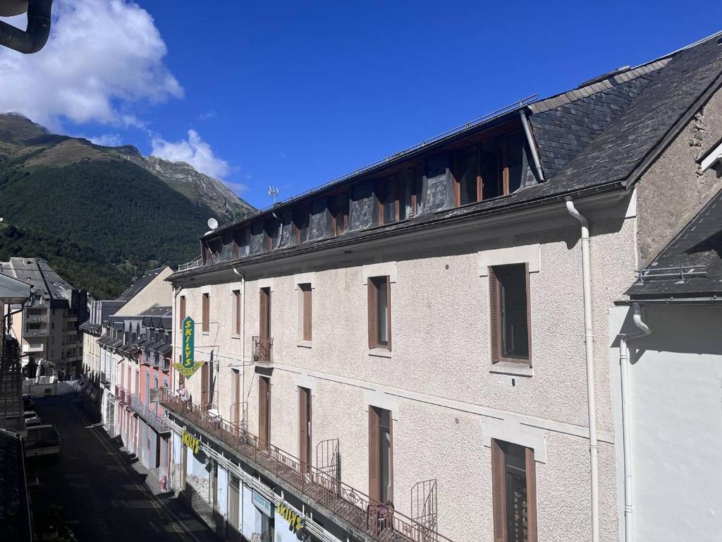 Appartement famille à Cauterets avec balcon, casier à ski, idéal pour 4 personnes - FR-1-812-36 - 4