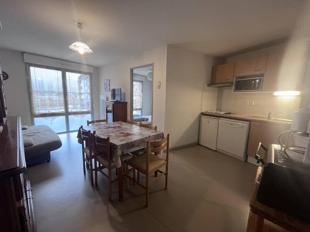 Charmant appartement à Cauterets avec parking et proche des pistes - FR-1-812-52 - 1