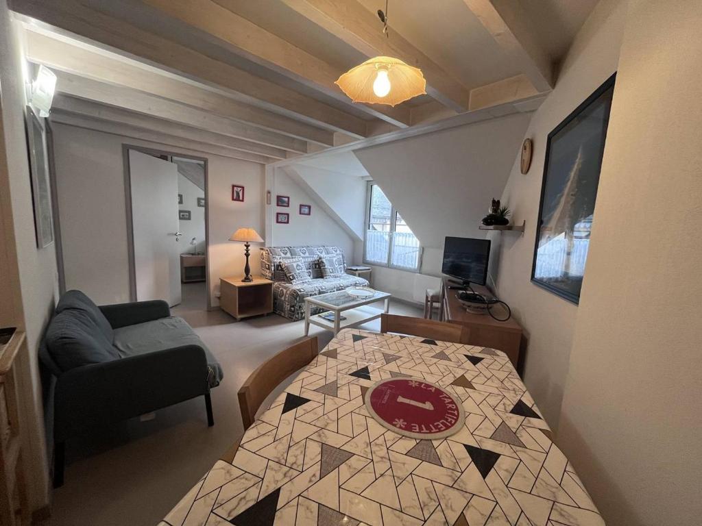 Appartement 2 chambres avec mezzanine, au cœur de Cauterets - FR-1-812-22 - 1