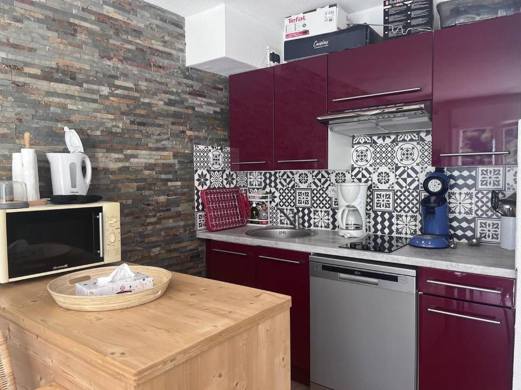 Appartement avec terrasse et parking, 2 chambres, au cœur des montagnes - FR-1-812-90 - 5