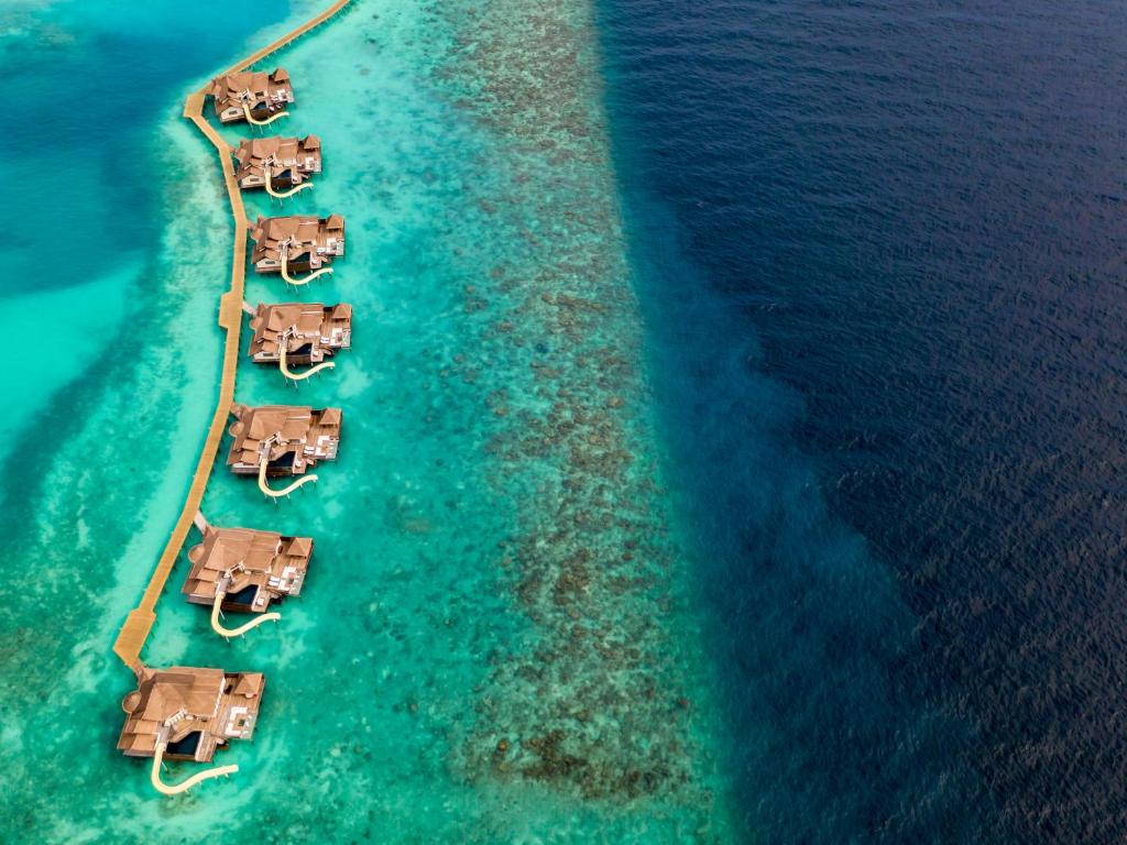 OZEN RESERVE BOLIFUSHI - Luxury All Inclusive with Free Transfers — Hotel building in Kaafu Atoll, Kaafu