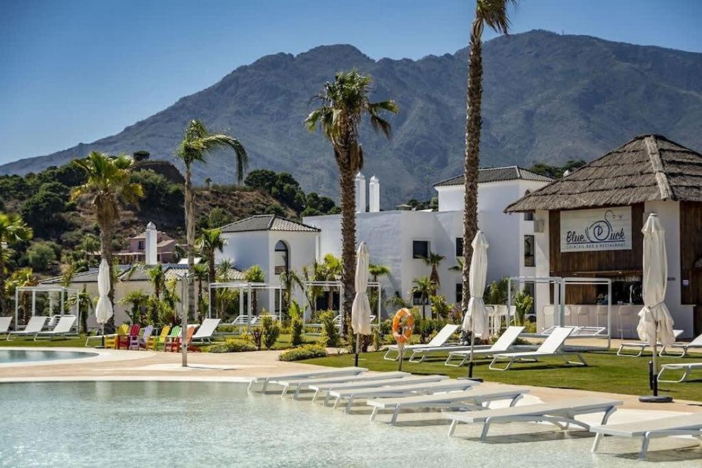 Mirador Estepona Hills Luxury Resort Estepona Hills Gym Pools Restaurants - 3