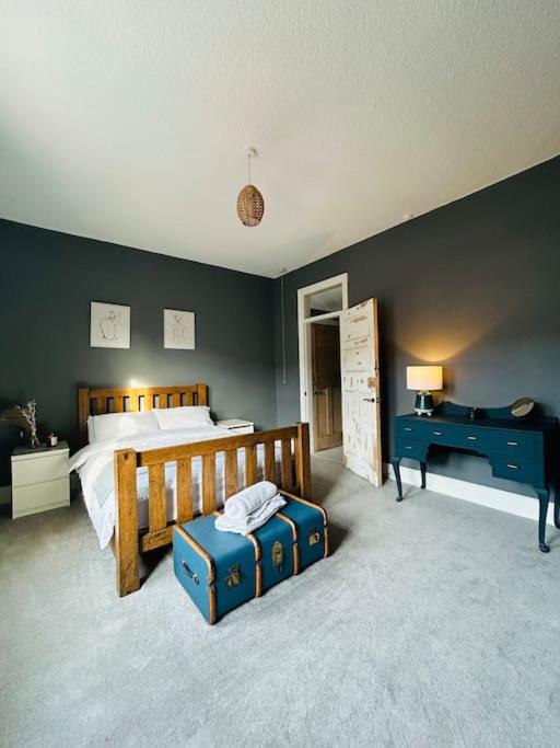 Comfy 3 Bedroom Home Free Parking in Doncaster, Balby