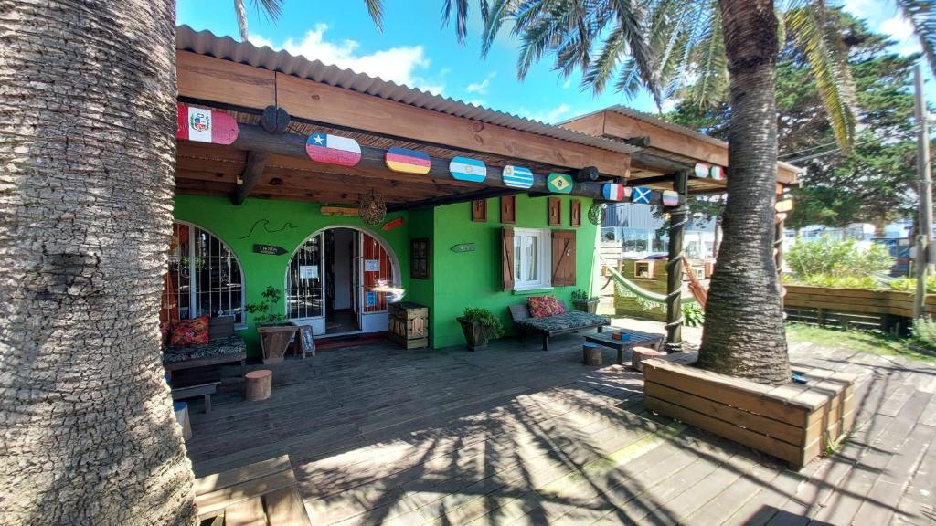 Las Palmas Beach Hostel - 2