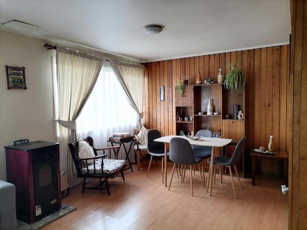 Acogedora casa en el sur de Chile, ubicada en barrio residencial - 3