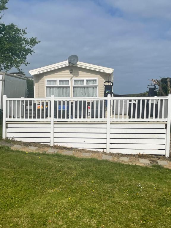 Newquay Bay Resort apartment 62 - pet-friendly self-catering near Newquay