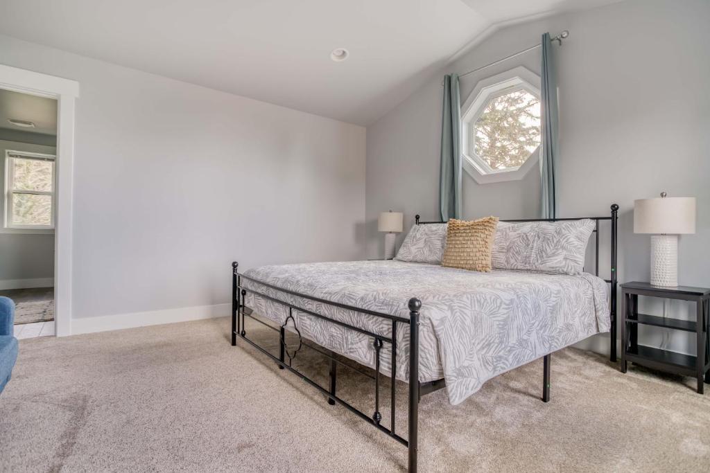 Charlies Cove, Depoe Bay