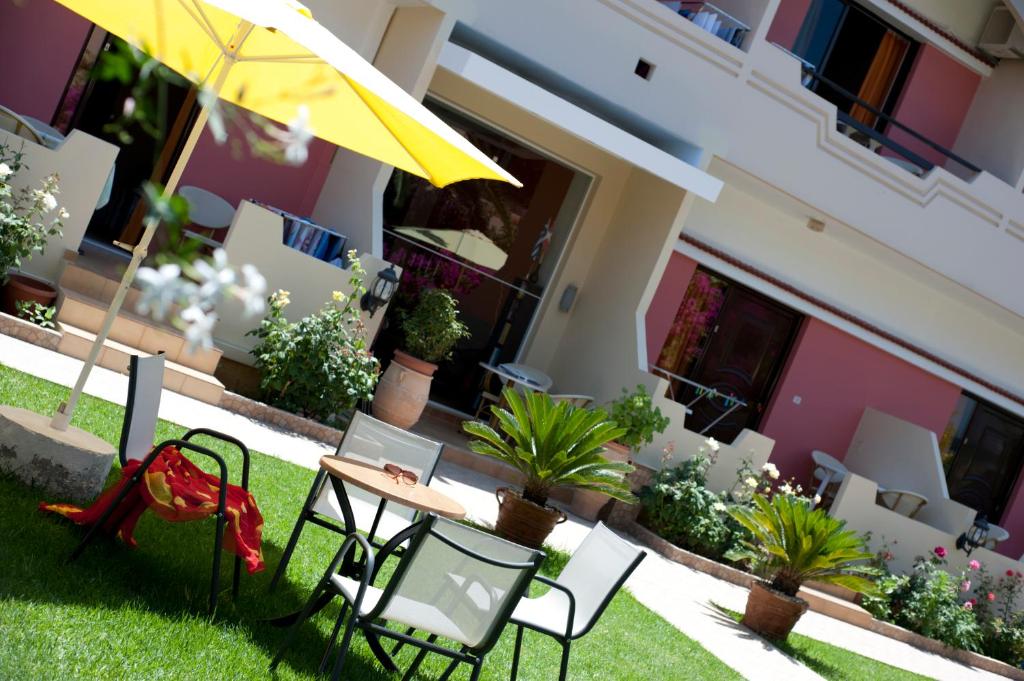 Nikolas Suites — Hotel in Crete Island