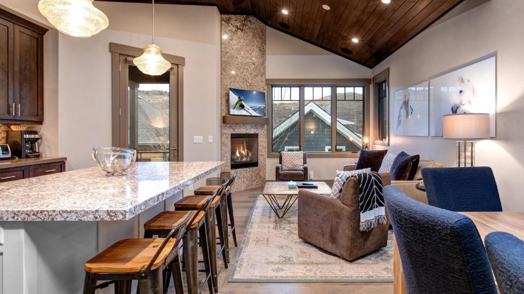 920 E La Tania by SkyRun Park City, Park City