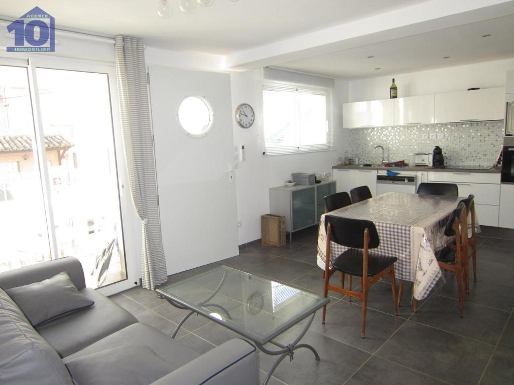 Villa moderne 5/6 pers, clim, parking, proche plage et centre - FR-1-781-64 - 3