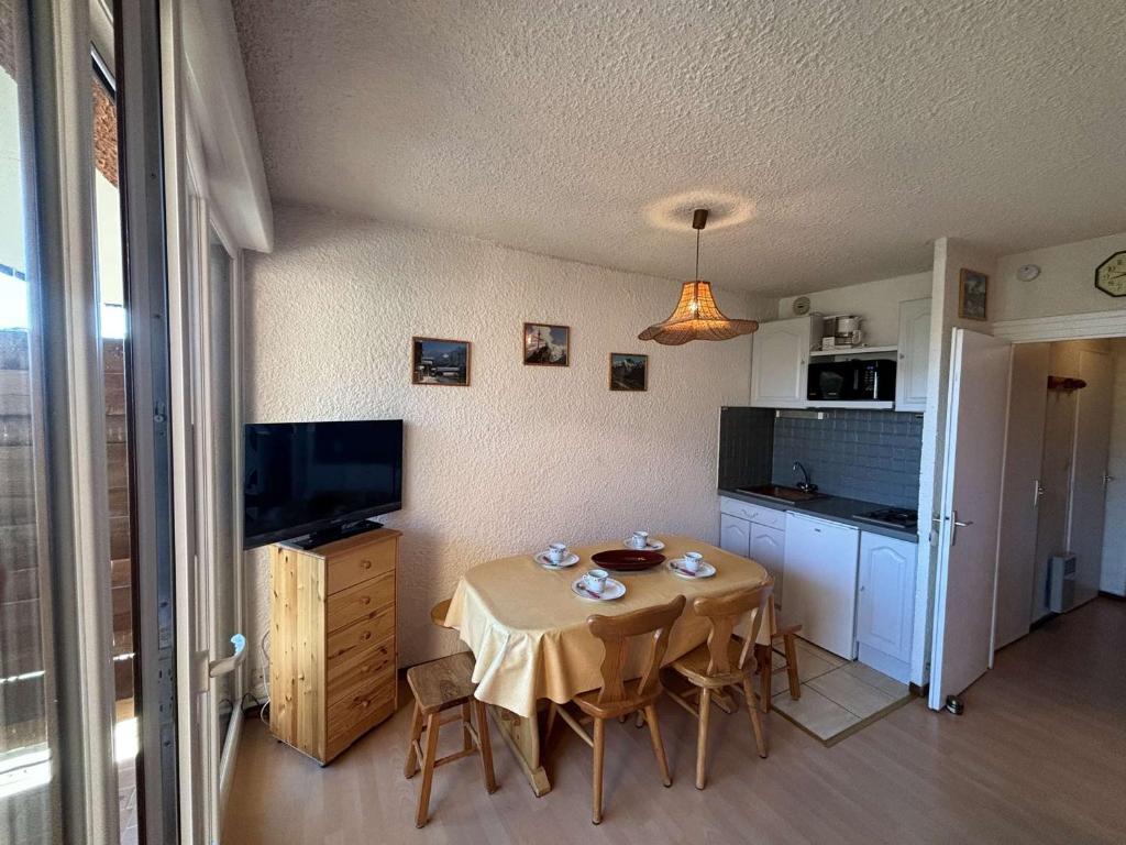 Studio cabine au pied des pistes avec balcon et parking gratuit - 4