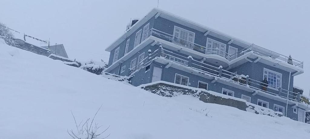 Aditya homestay, Gondla