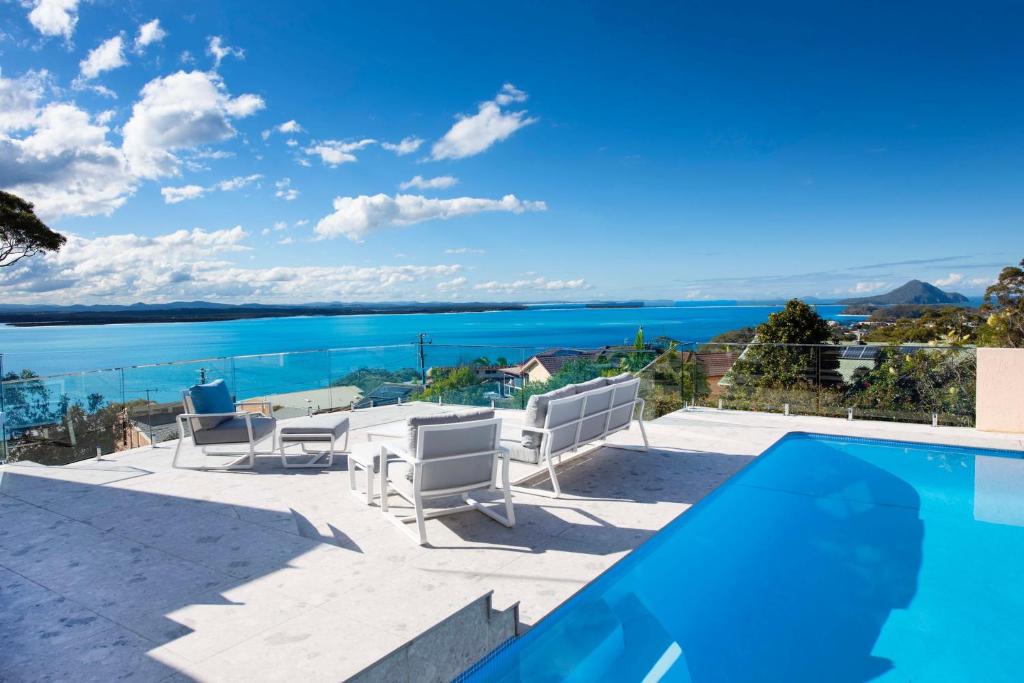Panoramic Oceanview Manor, Nelson Bay