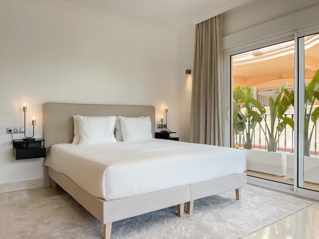 Aloha Hills Club Luxury Retreat Pools Gym Spa - 5