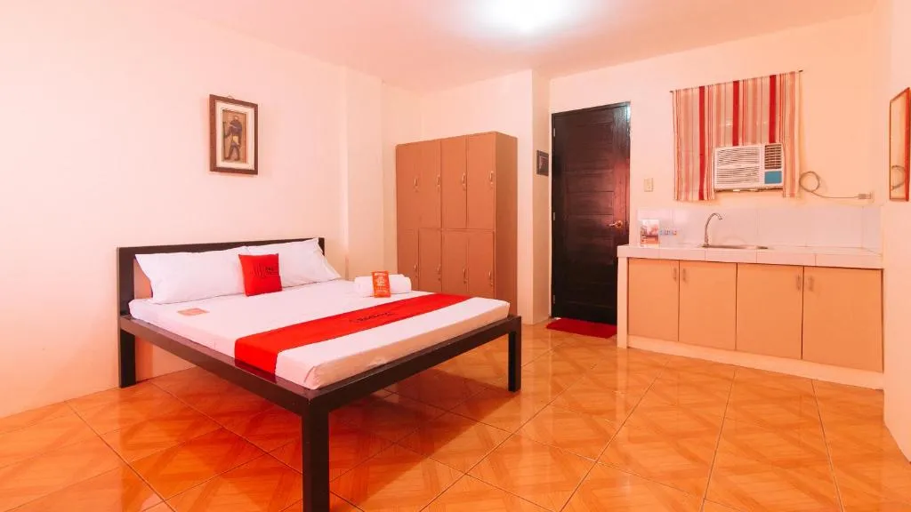 RedDoorz @ FDB Homes Nueva Ecija, hotel in Maria Aurora