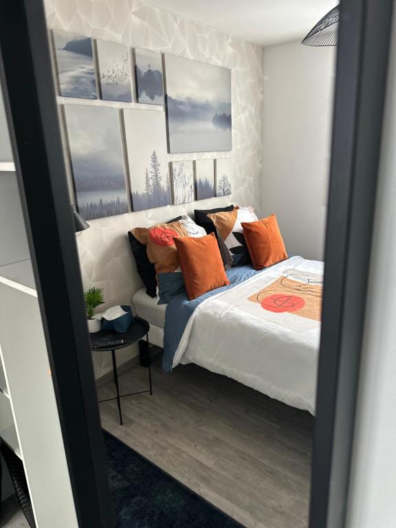 Cosy & Style blue forest room proche CDG AirPort, Tremblay En France