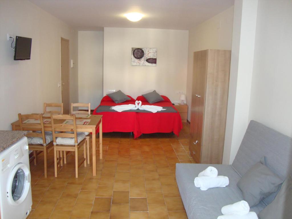 Apartaments Claudi - 4