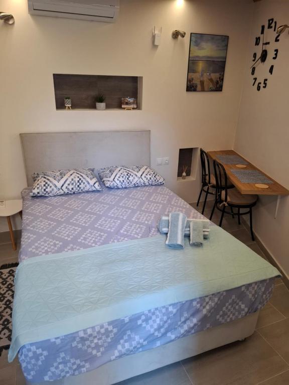 Cosy studio in a yard, Athen