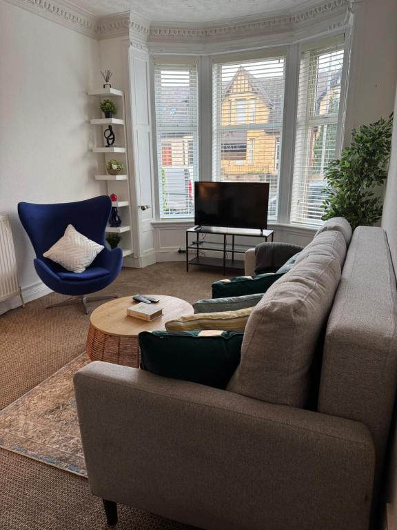 Renaissance, Whiteinch