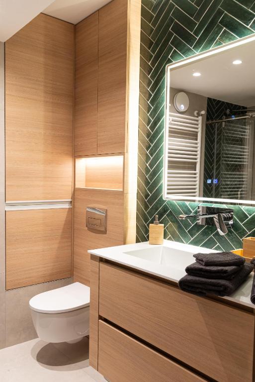 NEW Ama Apartment in the City Center with a Fantastic View - 4