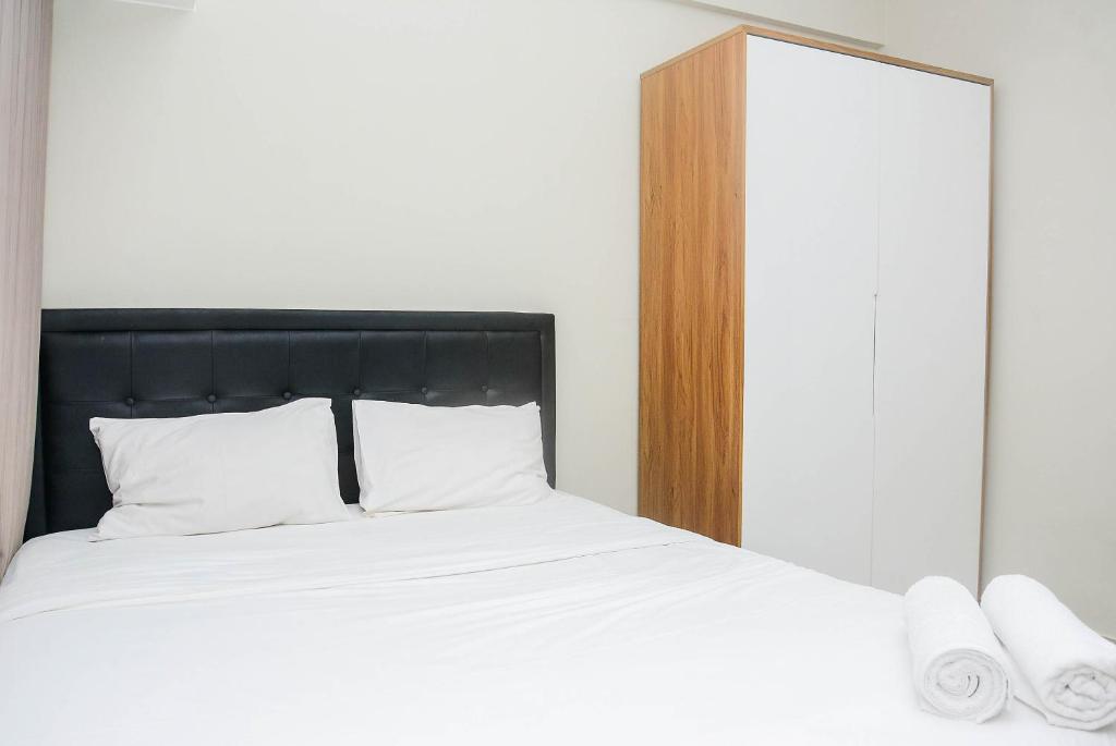 Comfy Studio at The Springlake Summarecon Apartment By Travelio, Bekasi