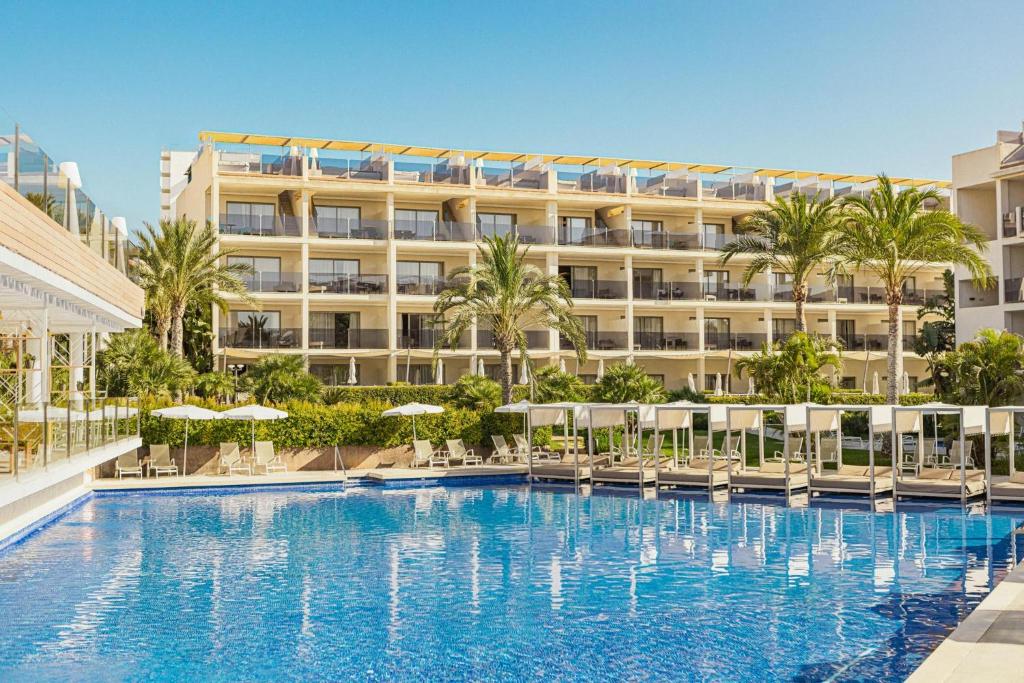 Zafiro Palace Palmanova — Main photo in Palma Nova, Balearic Islands
