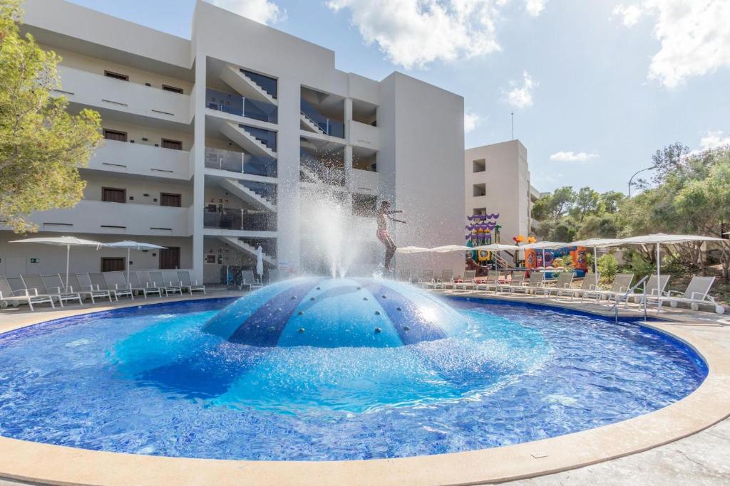 Zafiro Palace Palmanova — Palma Nova, Balearic Islands