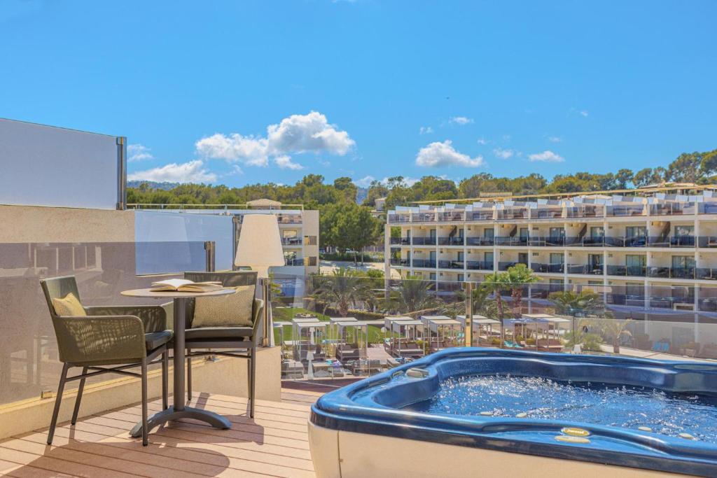 Zafiro Palace Palmanova — Palma Nova, Balearic Islands
