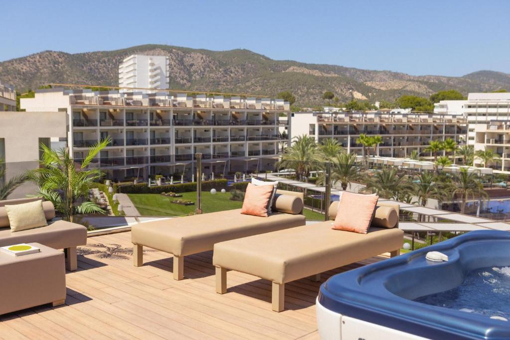 Zafiro Palace Palmanova — Palma Nova, Balearic Islands