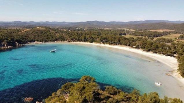 La Mandragora, belle Villa pour 6 personnes avec piscine à débordement et vue mer à La Londe-les-Maures - 4