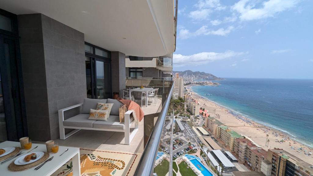 SUNSET CLIFFS boho style apartment, Benidorm