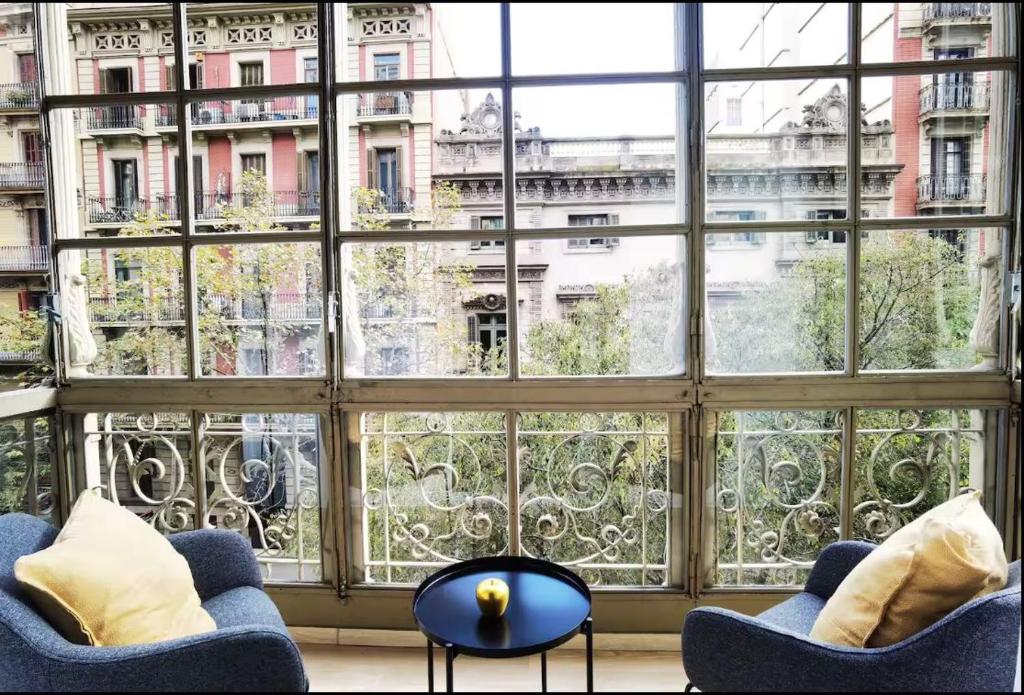 Casa Luxe Suites Barcelona - 2