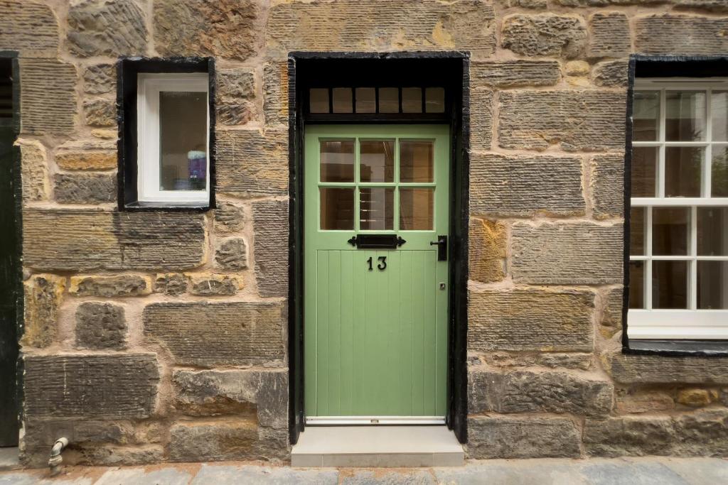 13 Crails Lane, St Andrews