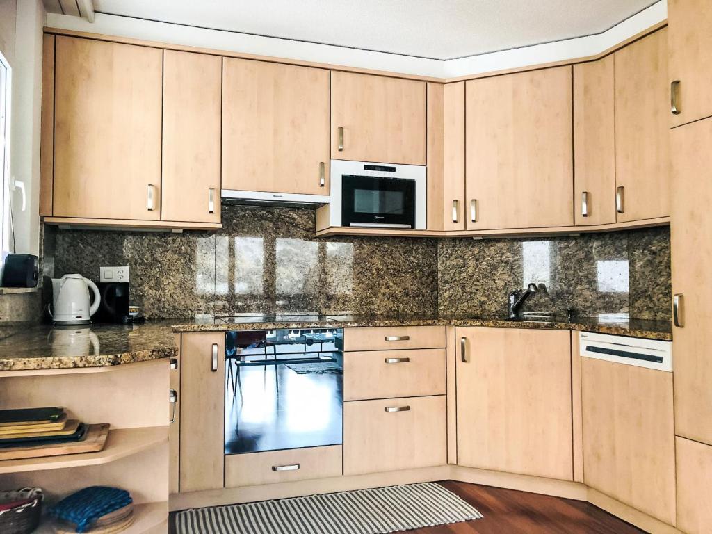 Apartment Edelweiss B-2 by Interhome - 4