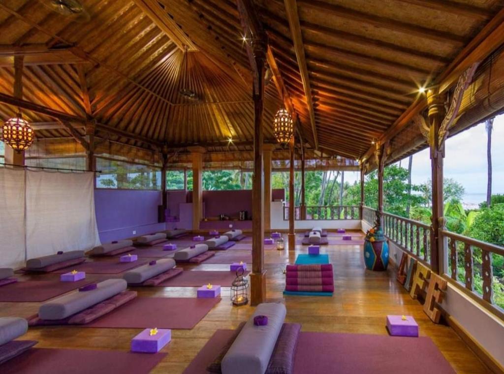 Life in Amed Beach Hotel 전경
